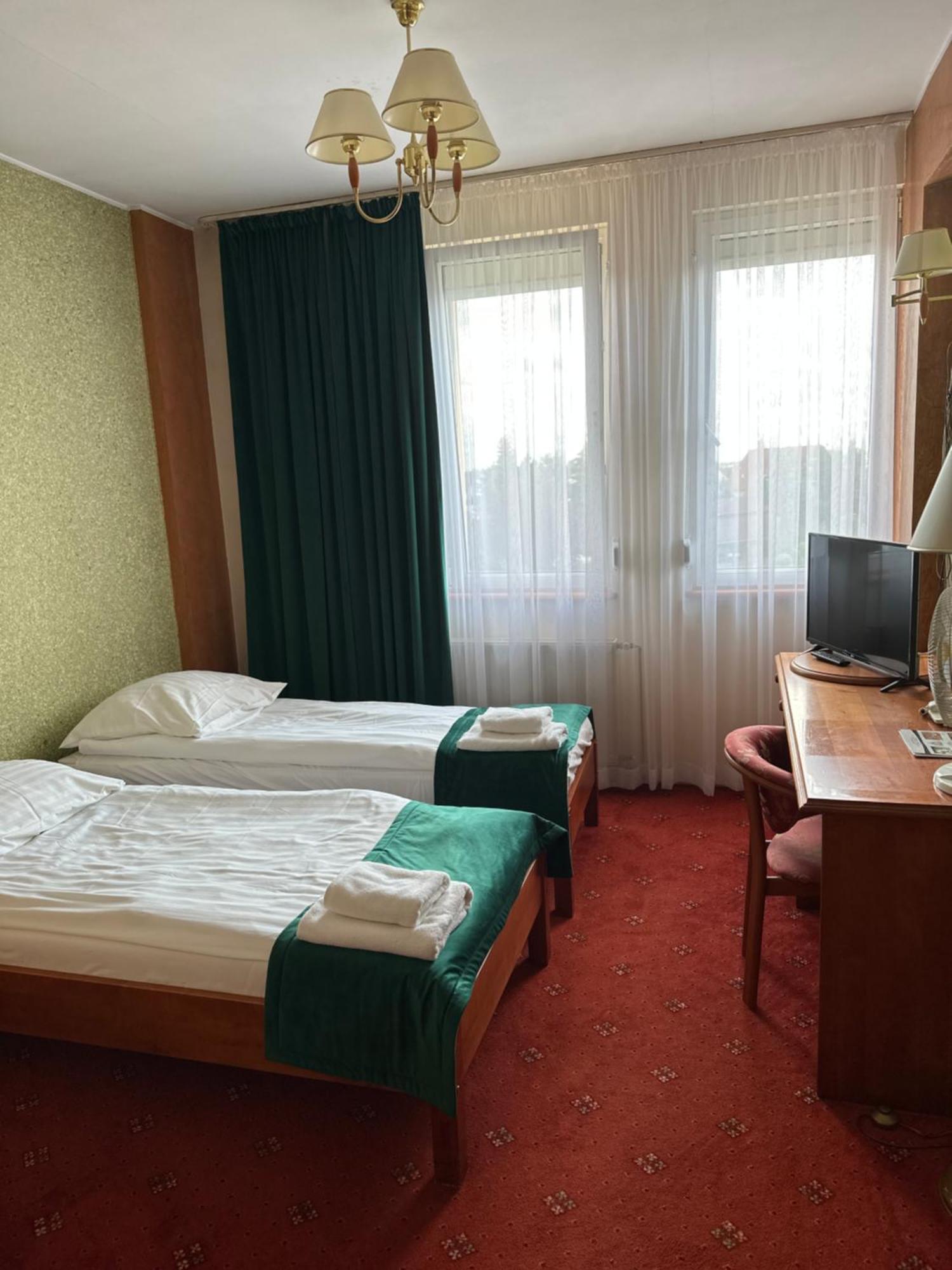 Hotel Diament I Brylant Rawicz Exteriér fotografie